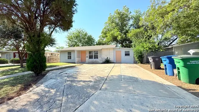 122 Newport, San Antonio, TX 78218 - Image #1