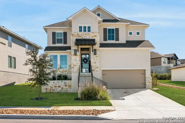 303 Navarro, Boerne, TX 78006 - Image #1