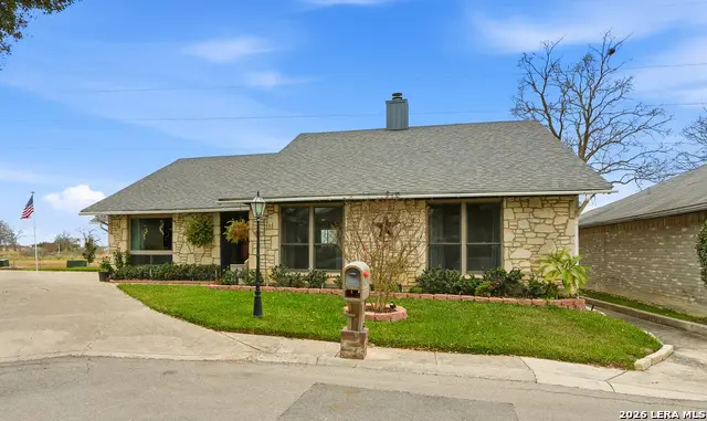 3913 Pecan Ct, Schertz, TX 78108 - Image #2