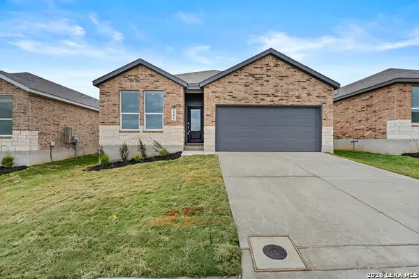 2299 Fort Davis Pass, Marion, TX 78124