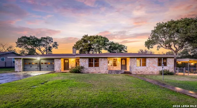 162 New York Ave, New Braunfels, TX 78130 - #1