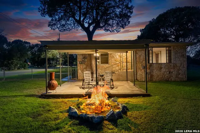 162 New York Ave, New Braunfels, TX 78130 - #3