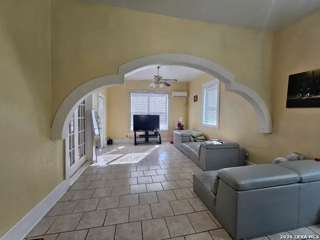 121 Hess, San Antonio, TX 78212 - Image #3