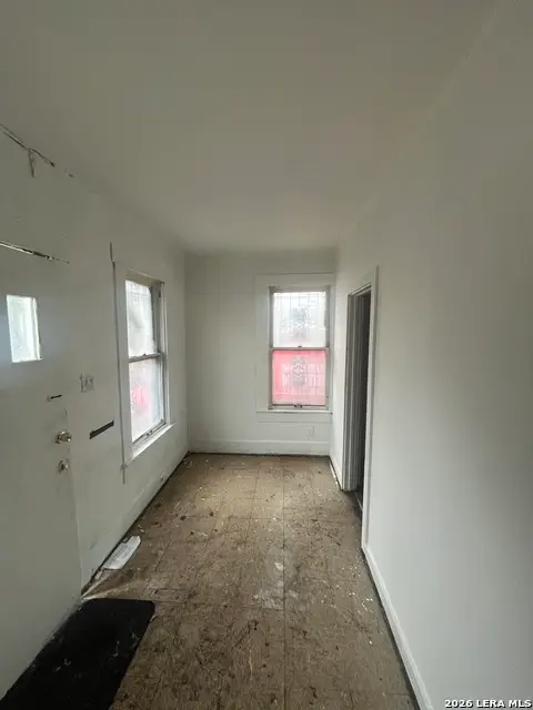 1015 Rogers, San Antonio, TX 78202 - Image #2