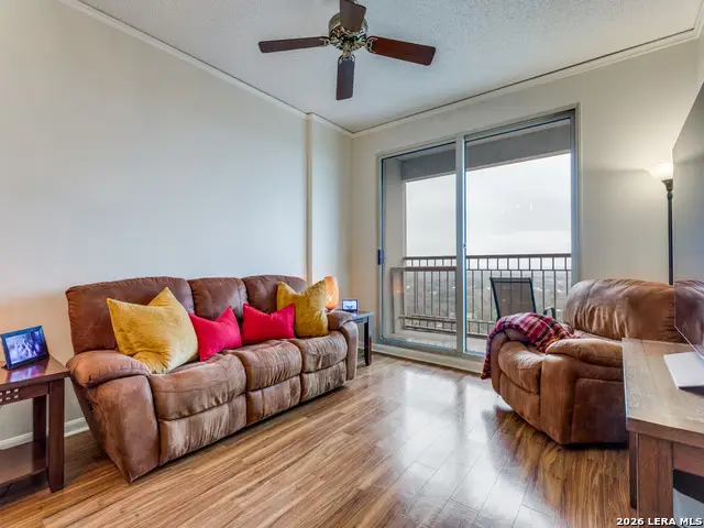 1 Towers Park Ln #1704, San Antonio, TX 78209 - Image #3