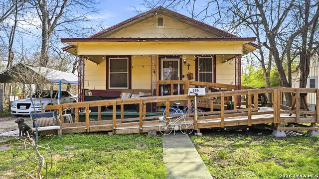 386 E Nacogdoches, New Braunfels, TX 78130 - Image #1