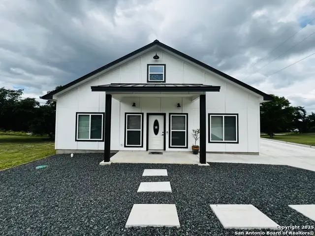 708 Taylor Dr, Horseshoe Bay, TX 78657 - Image #1