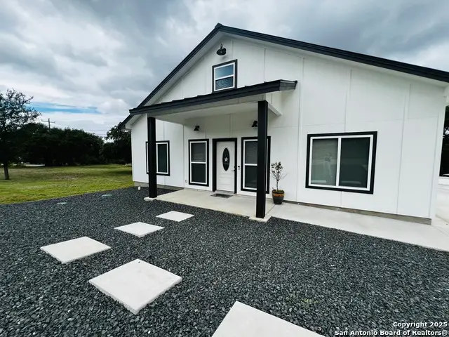 708 Taylor Dr, Horseshoe Bay, TX 78657 - Image #2