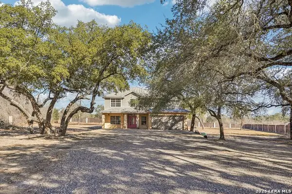 301 County Road 6862, Natalia, TX 78059