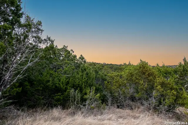 197 NW Hills Dr, Kerrville, TX 78028 - Image #2