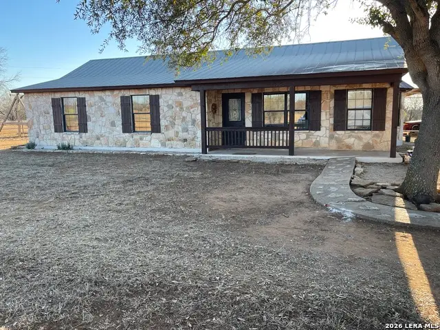5431 State Highway 173, Devine, TX 78016 - Image #2