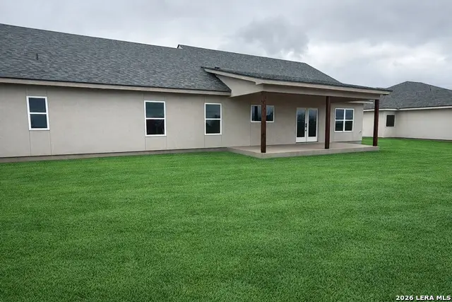 617 34th Street, Hondo, TX 78861 - #3