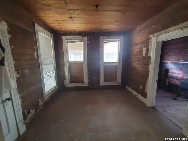 311 S Monumental Street, San Antonio, TX 78203 - Image #3