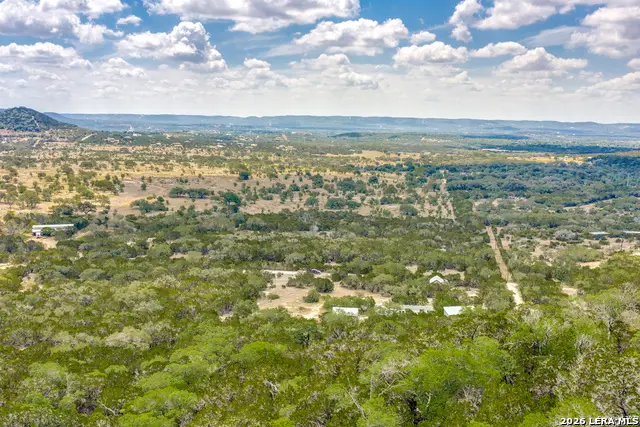 2844 Hidden Valley Rd, Pipe Creek, TX 78063 - Image #2