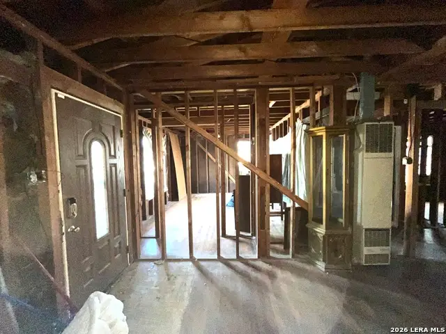 140 Golden Crown, San Antonio, TX 78223 - Image #3