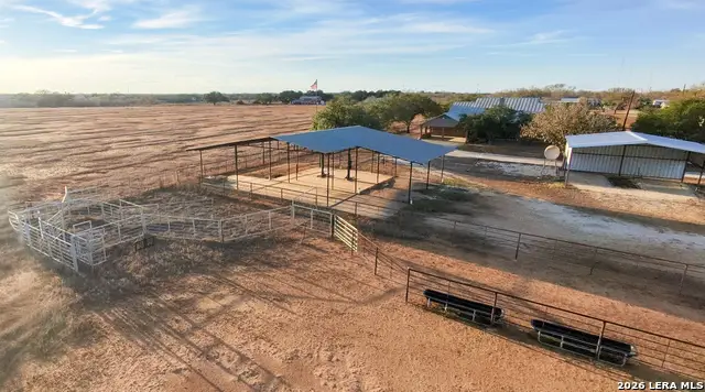 375 Bluntzer Rd, Jourdanton, TX 78026 - Image #3