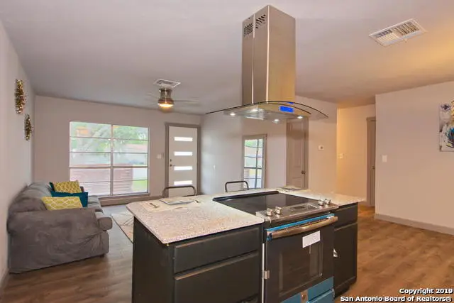 7274 Montgomery Dr, San Antonio, TX 78239 - #3