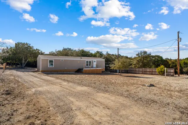 483 Wright, Bandera, TX 78003 - Image #2