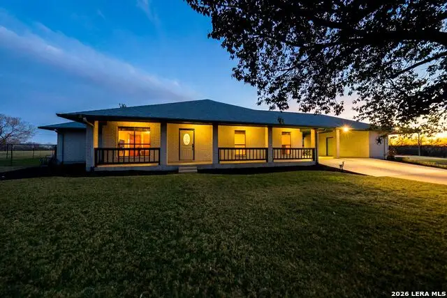 14320 La Vernia Rd, Saint Hedwig, TX 78152 - Image #2