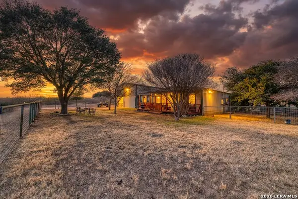 247 Marsh, Uvalde, TX 78801