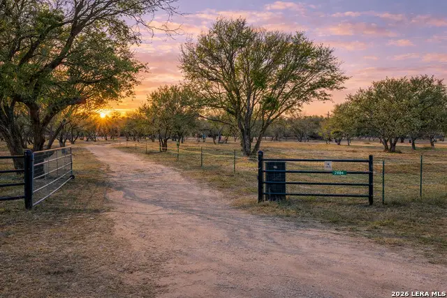 706 Quail Run, Lytle, TX 78052 - #2