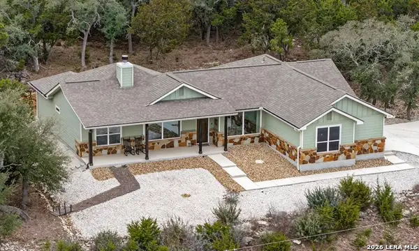 1490 Yaupon Drive, Fischer, TX 78623