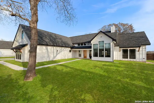 200 Oak Fields Dr.,, Floresville, TX 78114 - #2