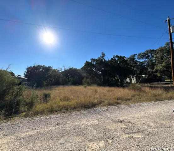 4 Vista Ridge, Bandera, TX 78003 - Image #3