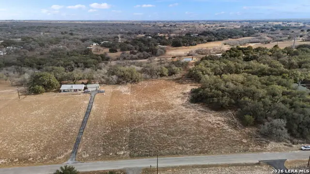 246 Shamrock Dr.,, Floresville, TX 78114 - #3