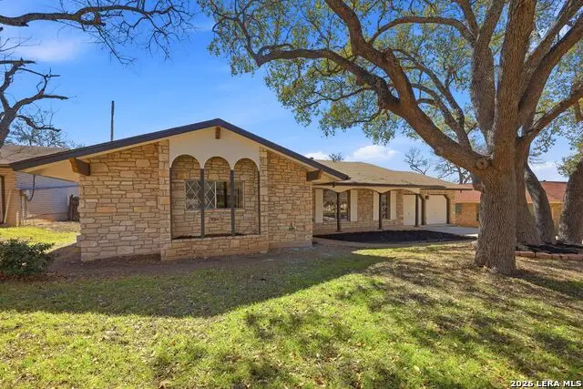 110 De Soto Dr, Universal City, TX 78148 - #1