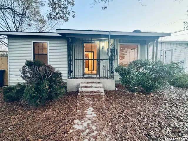 2610 W Ashby Place, San Antonio, TX 78201 - Image #2