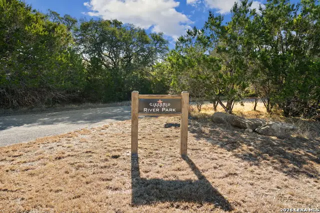 180 La Vista Ct, Pipe Creek, TX 78063 - Image #3