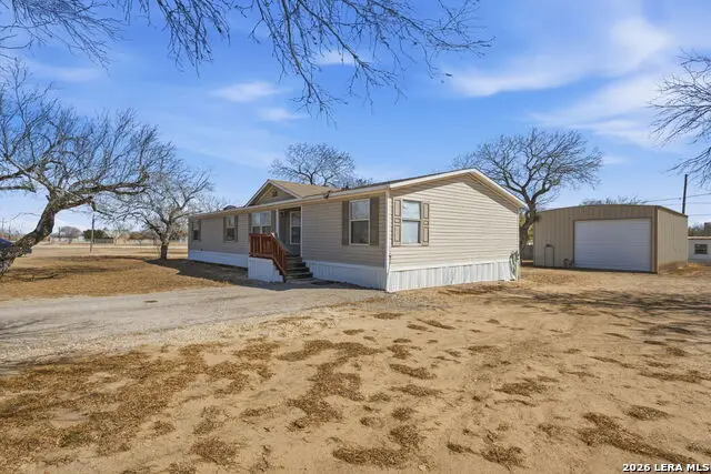 708 Mesquite, Jourdanton, TX 78026 - Image #3