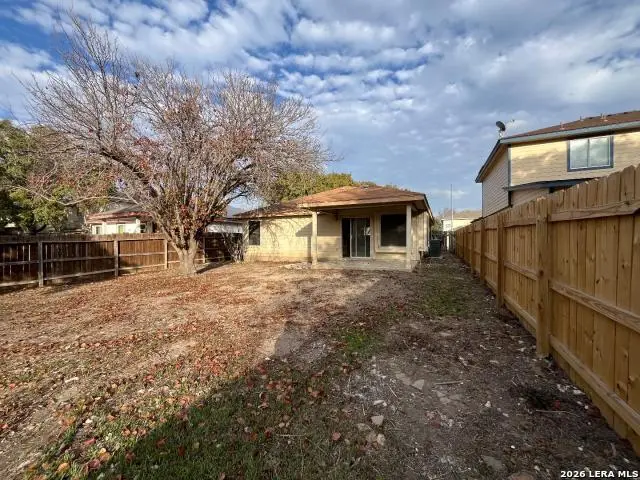 1007 Bobcat, San Antonio, TX 78251 - Image #2