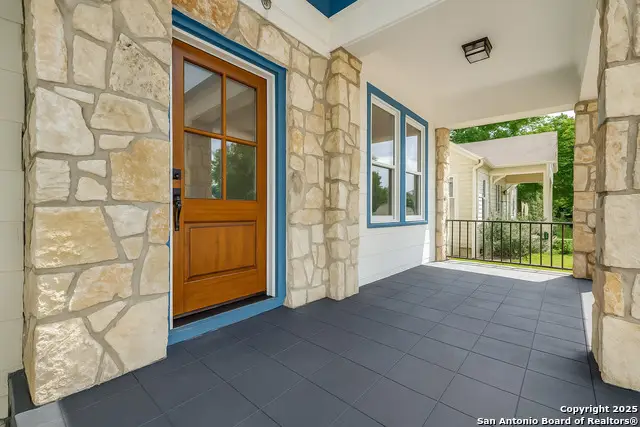 2007 W Mistletoe Ave, San Antonio, TX 78201 - Image #2