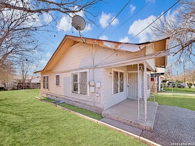 246 W Boyer St, San Antonio, TX 78210 - Image #3
