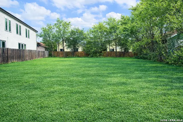 606 S Olive St, San Antonio, TX 78203 - Image #2