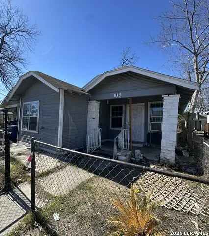 819 N Hamilton Ave, San Antonio, TX 78207