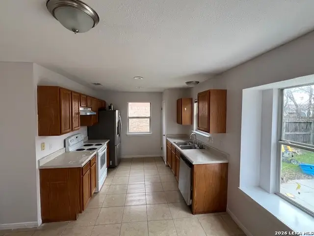 115 Cibolo Creek Dr, Boerne, TX 78006 - #2