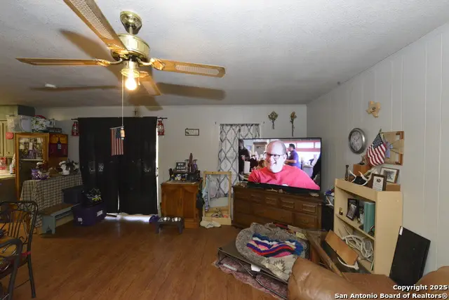 207 Hackberry, Bandera, TX 78003 - Image #3