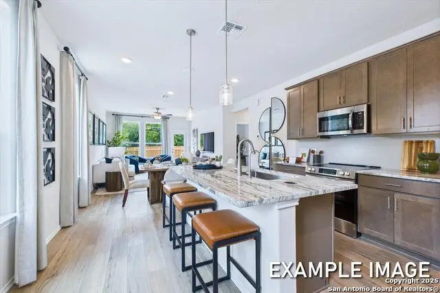 1018 West 1604 North Unit 205, San Antonio, TX 78251 - Image #2