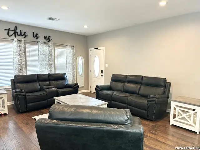 542 Sanches, Pleasanton, TX 78064 - #3