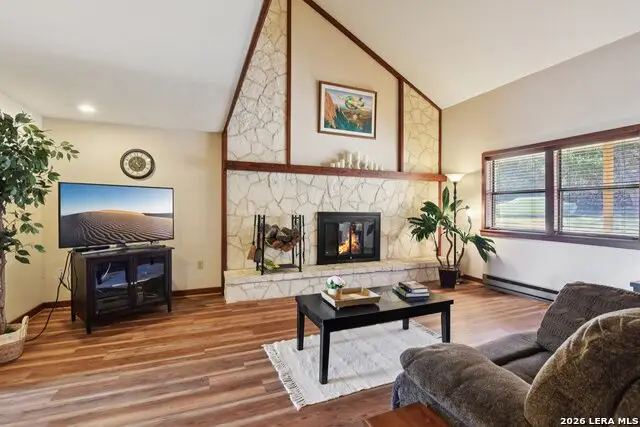 115 Codrington, Kerrville, TX 78028 - Image #2