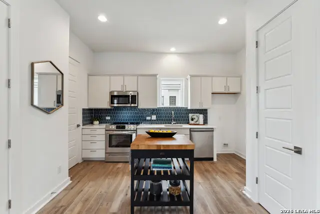 3214 N Elmendorf And 1735 Gramercy #201/301/302, San Antonio, TX 78201 - Image #3