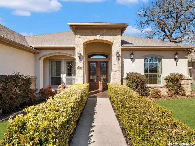 30142 Setterfeld Circle, Fair Oaks Ranch, TX 78015 - Image #2