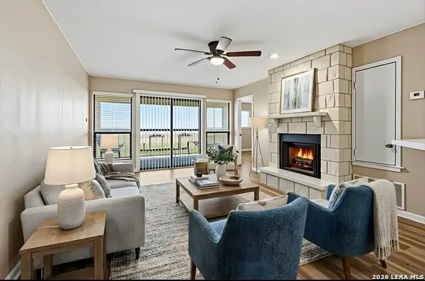 1256 Cougar #UNIT 6, Canyon Lake, TX 78133