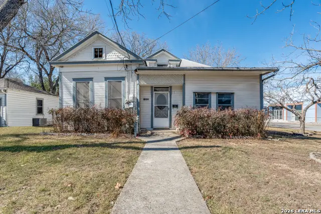 910 Cross, New Braunfels, TX 78130 - #1