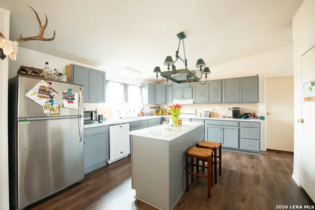 905 County Road 341, Jourdanton, TX 78026 - #3