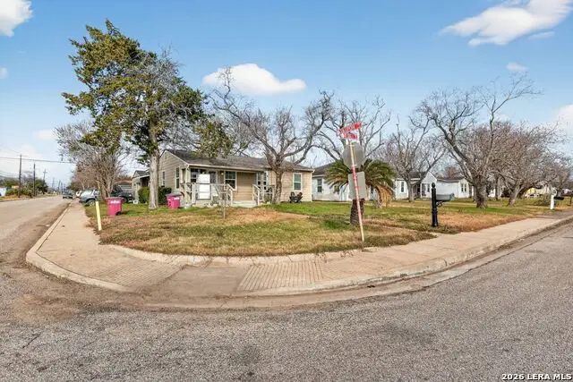 1630 W 6th, Freeport, TX 77541 - #2