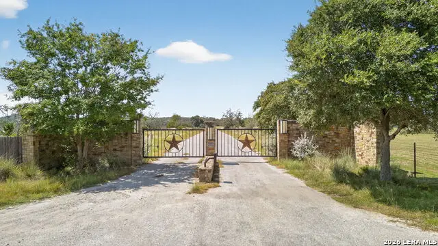 14 Joshua Ranch, Comfort, TX 78013 - #1